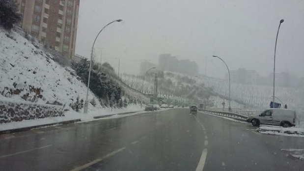 Büyükşehir, 371 araç ve bin 658 personelle karla mücadele ediyor