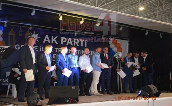 Ak Parti Gebze'de 2000 kişi ile İftarda Buluştu