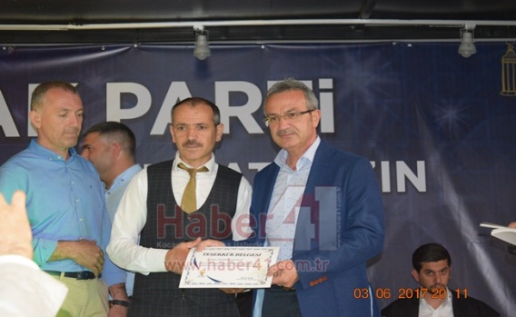 Ak Parti Gebze'de 2000 kişi ile İftarda Buluştu