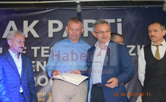 Ak Parti Gebze'de 2000 kişi ile İftarda Buluştu
