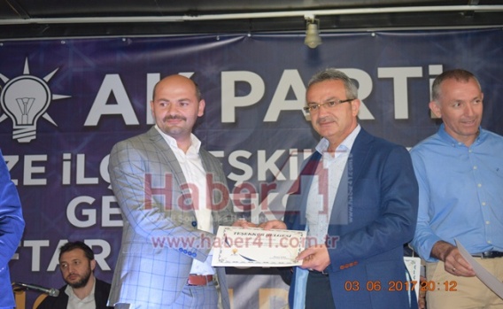 Ak Parti Gebze'de 2000 kişi ile İftarda Buluştu