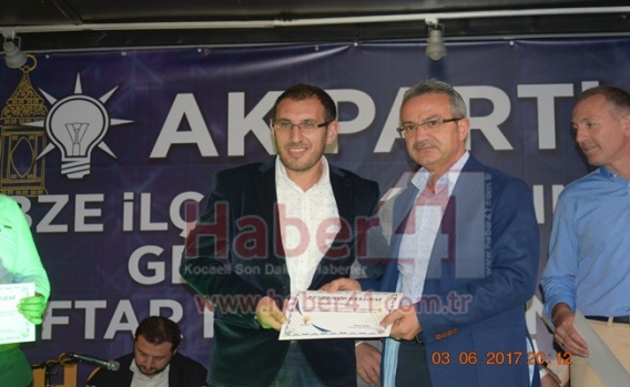 Ak Parti Gebze'de 2000 kişi ile İftarda Buluştu