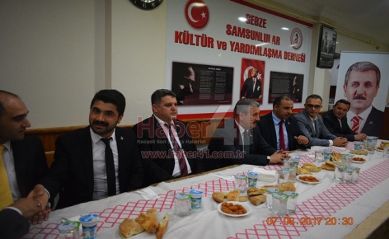 Büyük Birlik Partisi Genel Başkanı Destici Gebzede İftar Açtı