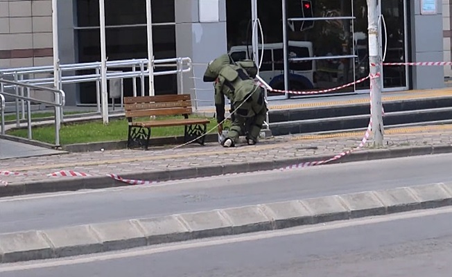 Gebze Belediyesi önünde şüpheli paket paniğe neden oldu!