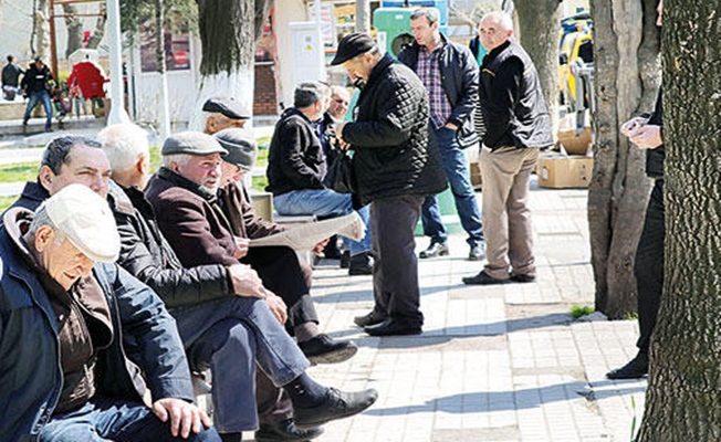 65 yaş üstü vatandaşlara yeni kısıtlamalar getirildi 