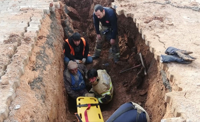 Göçük altında kalan işçi kurtarıldı!