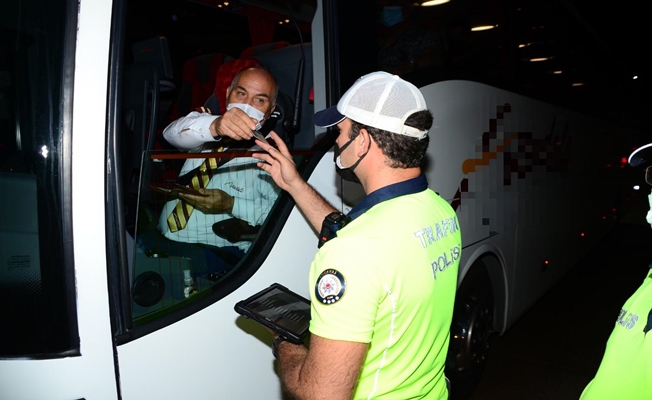 Kocaeli'de şehirler arası yolcu otobüsleri denetleniyor