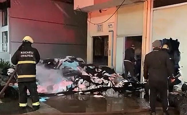 Çayırova'da kumaş deposunda çıkan yangın korkuttu!