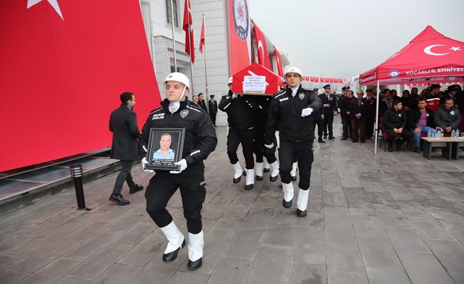 Şehit Polis memuru Hıdır Canoluk törenle memleketine uğurlandı