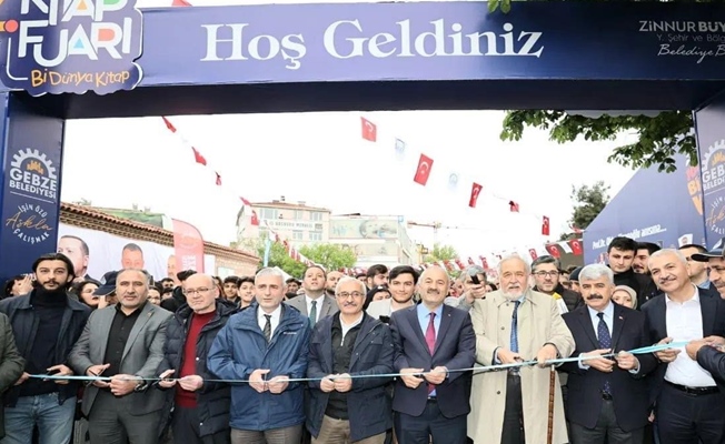 Gebze Kitap Fuarı Görkemli Törenler Kapılarını Açtı