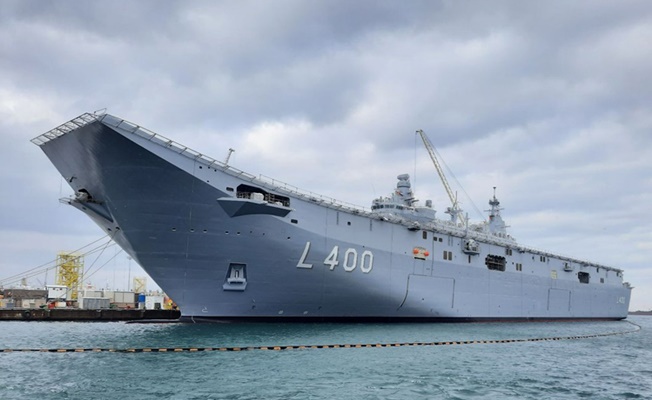 TCG Anadolu İzmir yolunda