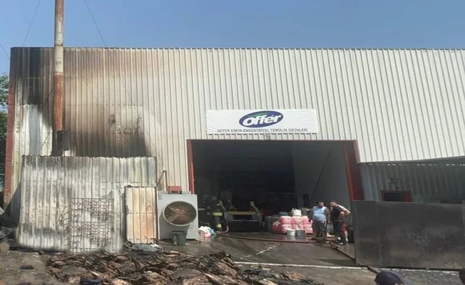 Fabrikada yağ kazanı patladı! 2 işçi yaralandı Fabrikada yağ kazanı patladı! 2 işçi yaralandı