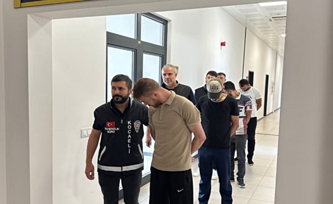Hırsızlık suçundan aranan 4 şüpheli şahıs yakalandı