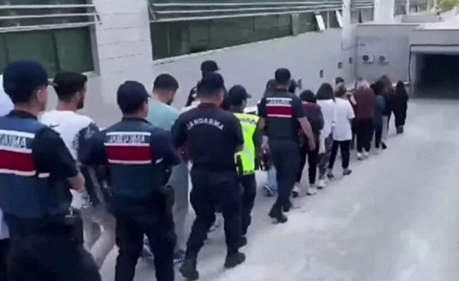 13 ilde 65 'Siber' gözaltı!
