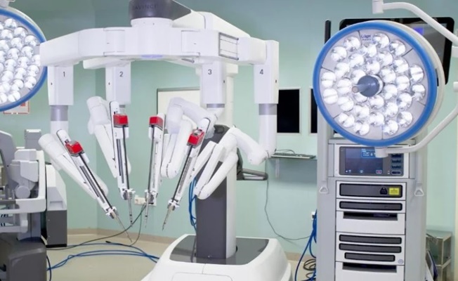 Organ naklinde robot dönem!
