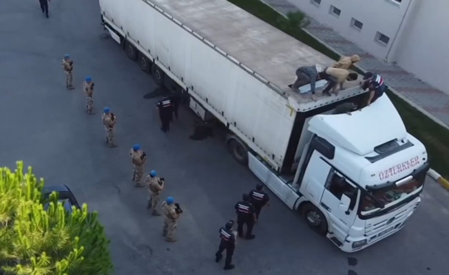 Son bir ayda 4 bin 40 düzensiz göçmen yakalandı