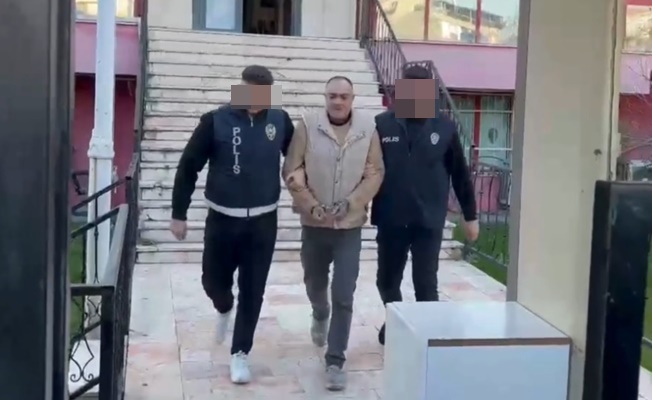 Çocuk istismarı suçundan aranan şahıs Darıca'da yakalandı! Çocuk istismarı suçundan aranan şahıs Darıca'da yakalandı!