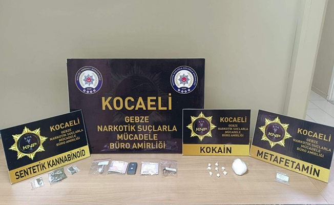 Kocaeli'nin iki ilçesinde narkotik operasyonu: 4 gözaltı Kocaeli'nin iki ilçesinde narkotik operasyonu: 4 gözaltı