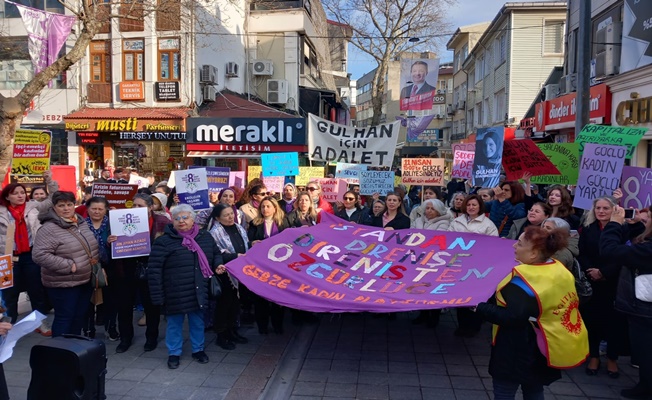 Gebze Kadın Platformu, 8 Mart Dünya Kadınlar Günü’nde Basın Açıklaması Yaptı