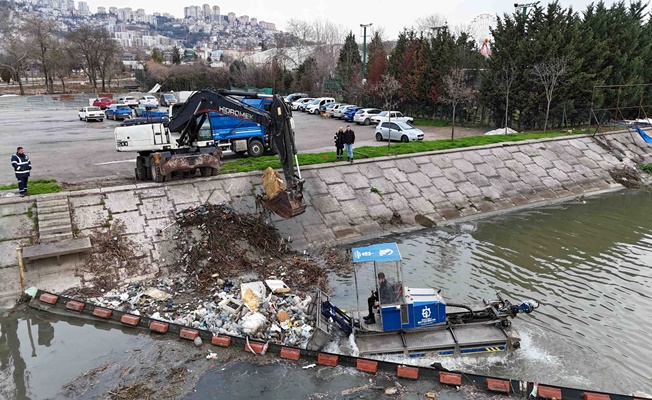    İzmit Körfezi dört koldan temizleniyor