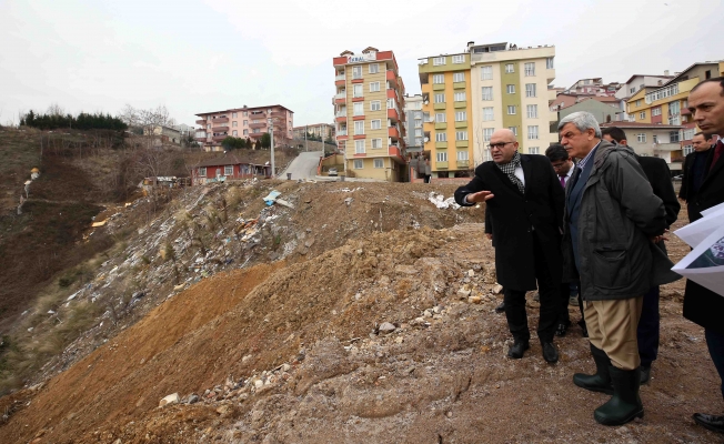 Başkan Karaosmanoğlu, ''Sahadayız ve çalışmalarımızı sürdürüyoruz''