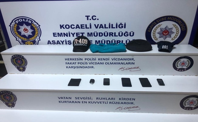 Kendilerine polis ve savcı süsü vererek dolandırıcılık yapan 2 kişi yakalandı