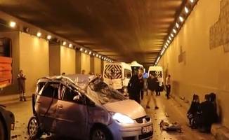 Kocaeli'de kayganlaşan yolda 17 araç birbirine girdi: 4 yaralı