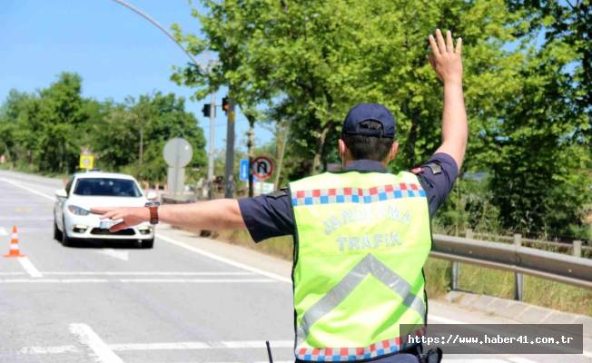 Nisan ayında Kocaeli'de 717 araç trafikten men edildi