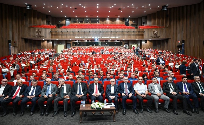 Vali Yavuz okul müdürlerini uyardı: Çocuklara sahip çıkın