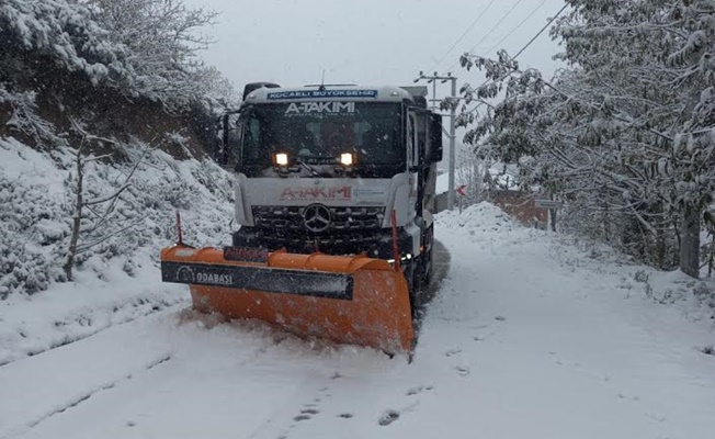 Büyükşehir A Takımı ekiplerinin kar mesaisi