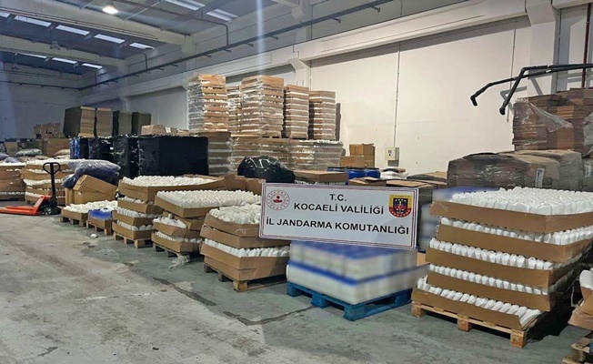 Dilovası’nda baskında 100 bin adet sahte şampuan ele geçirildi