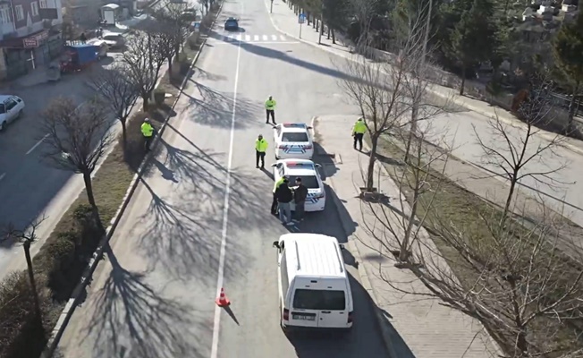 Bayramın ilk günü trafik kazalarında 5 kişi hayatını kaybetti