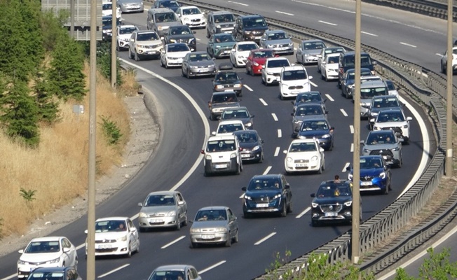 TEM Otoyolu İstanbul Yönünde Trafik Kısıtlaması Başlıyor