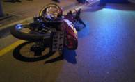 Kaldırıma çarpan motosikletteki 1 kişi öldü 1 kişi yaralandı